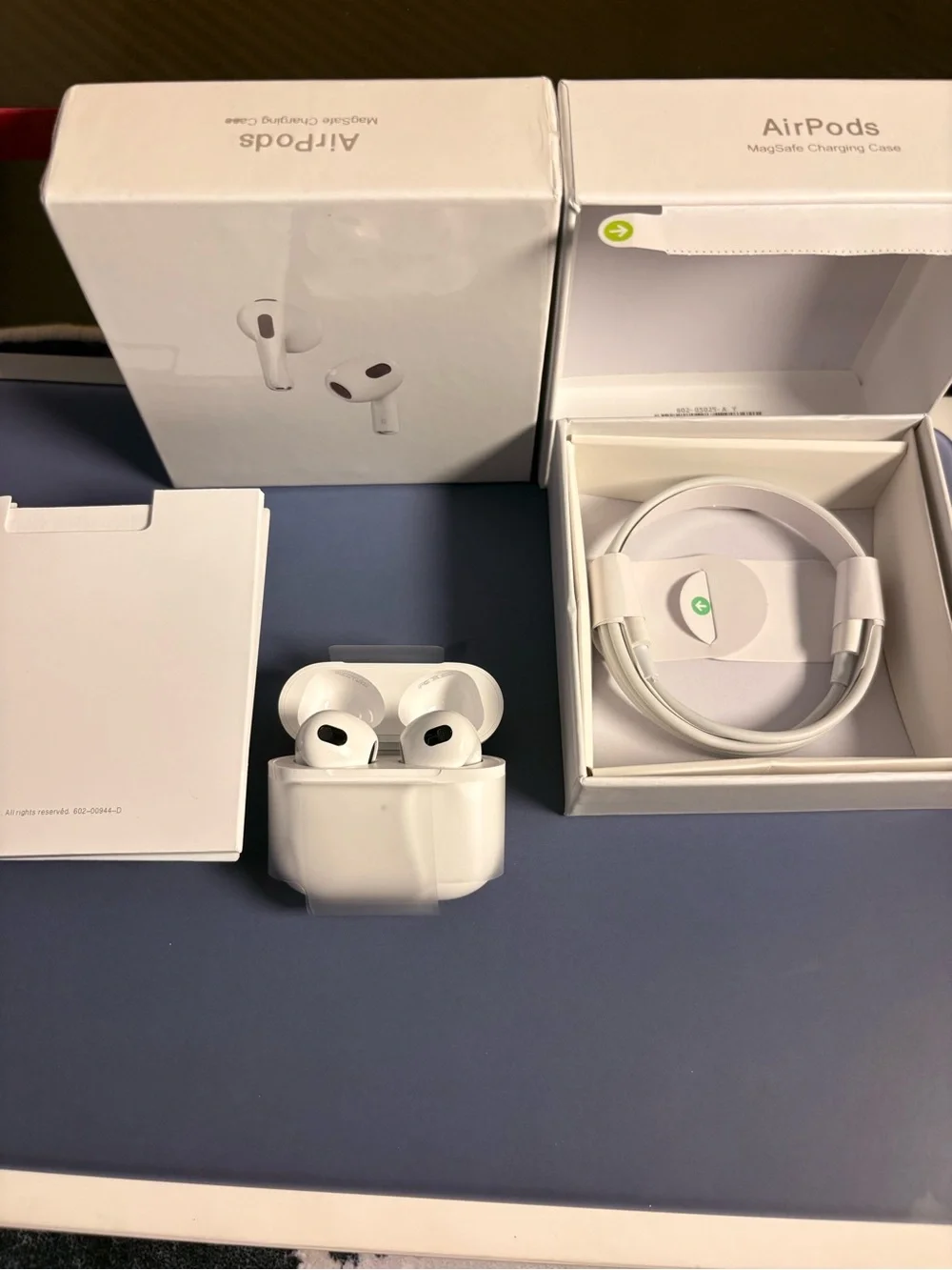 Apple AirPods Pro3 White Wireless Earbuds with Charging Case